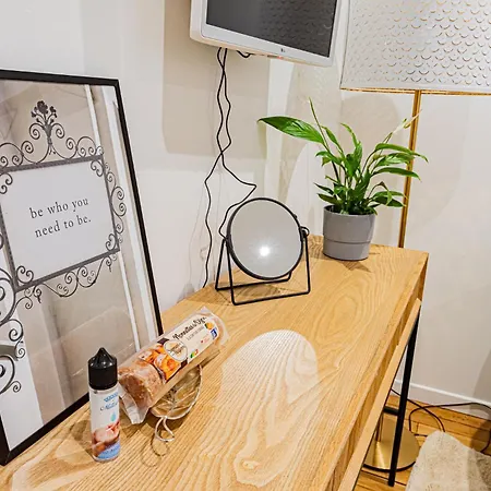 Owl Right - C La Chouette *