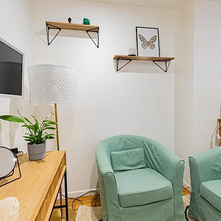 Owl Right - C La Chouette Apartment