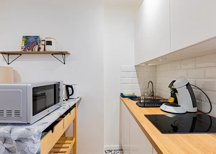 Owl Right - C La Chouette Daire Dijon