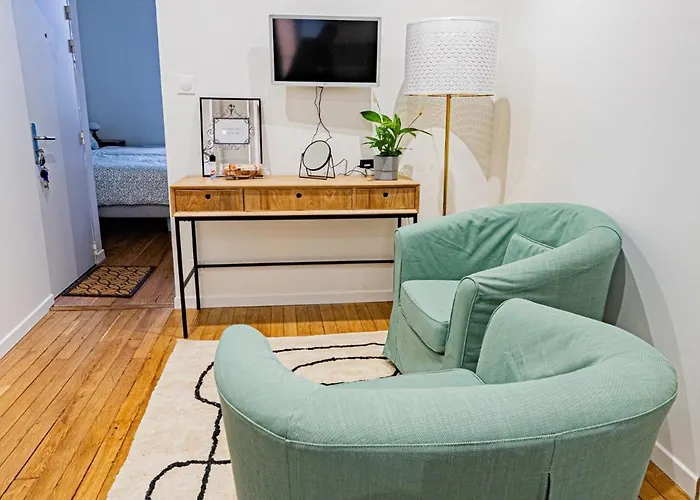 Apartment Owl Right - C La Chouette Dijon